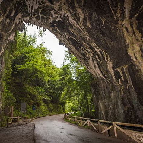 Cuevas naturales: Explora los secretos de Asturias